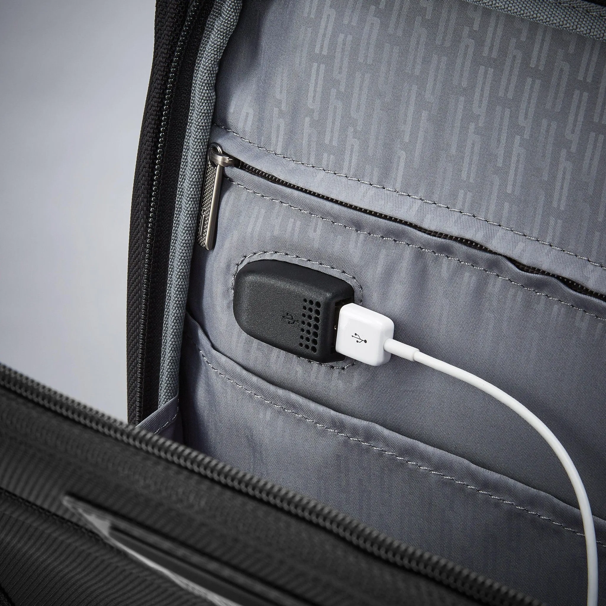Hartmann Ratio 2 Global Carry-On Spinner