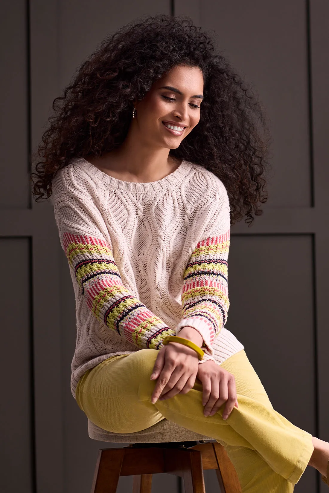 INTARSIA CREW NECK SWEATER WITH POINTELLE SLEEVE-Moonstone