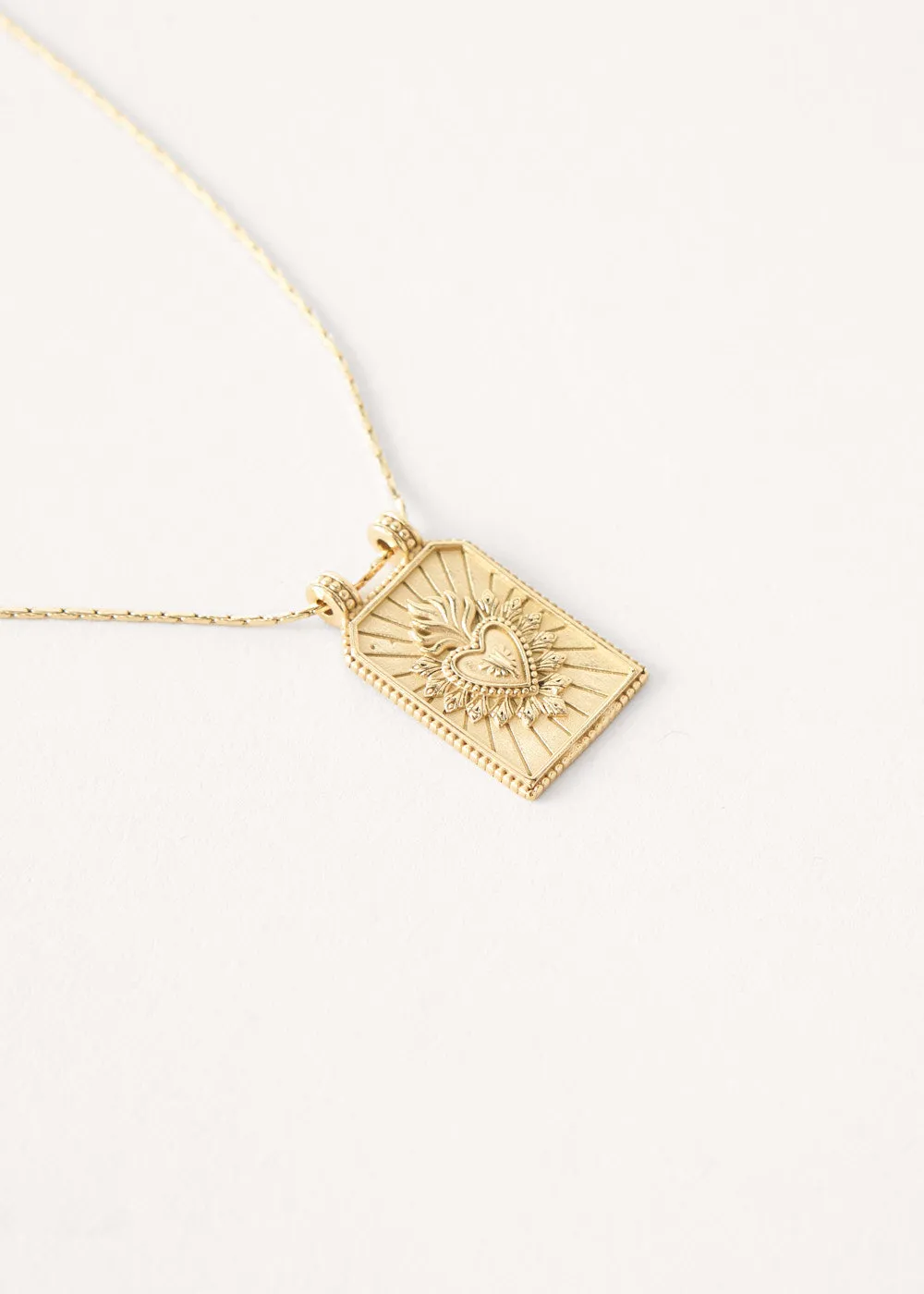 LUCIA PENDANT NECKLACE