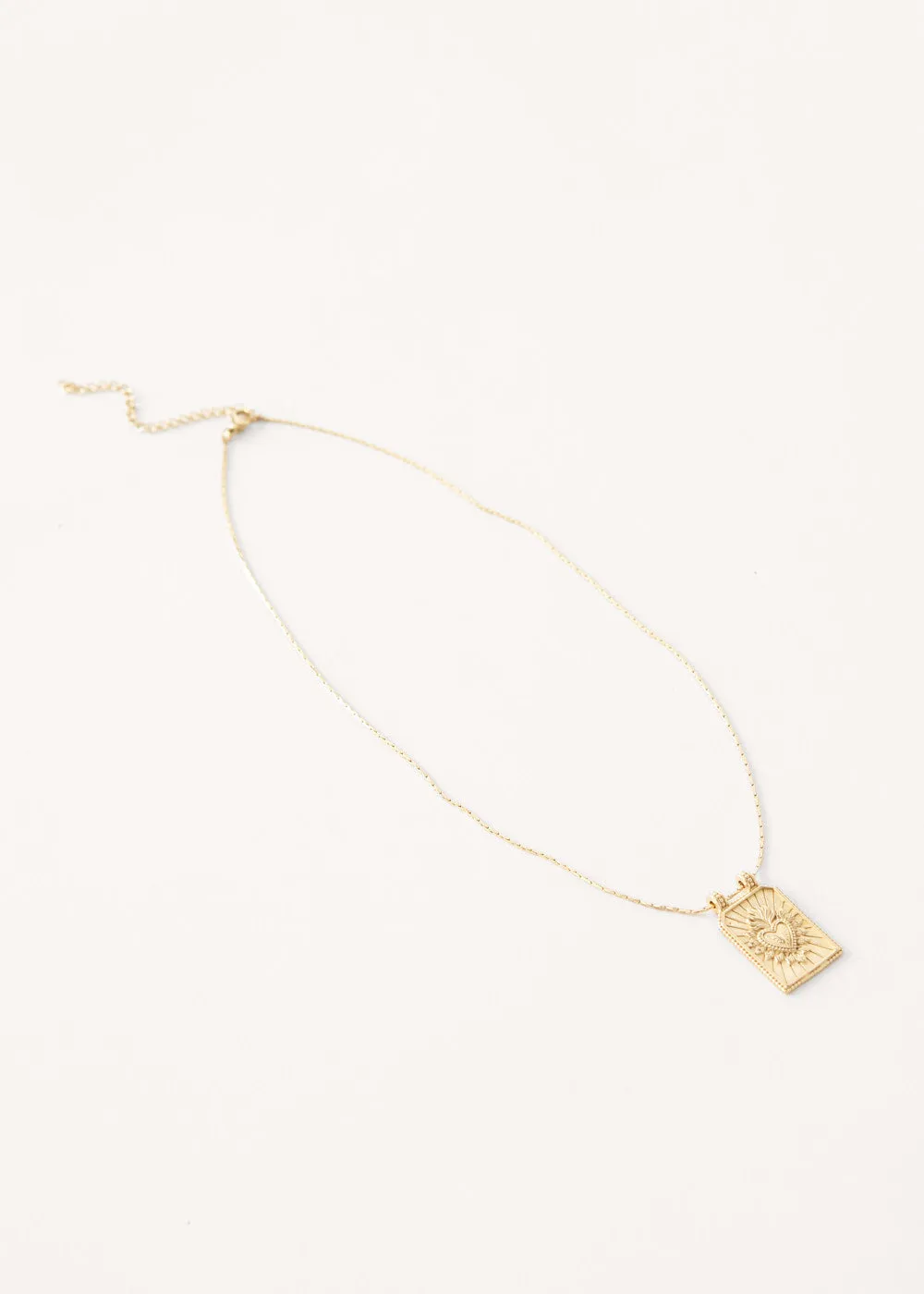 LUCIA PENDANT NECKLACE